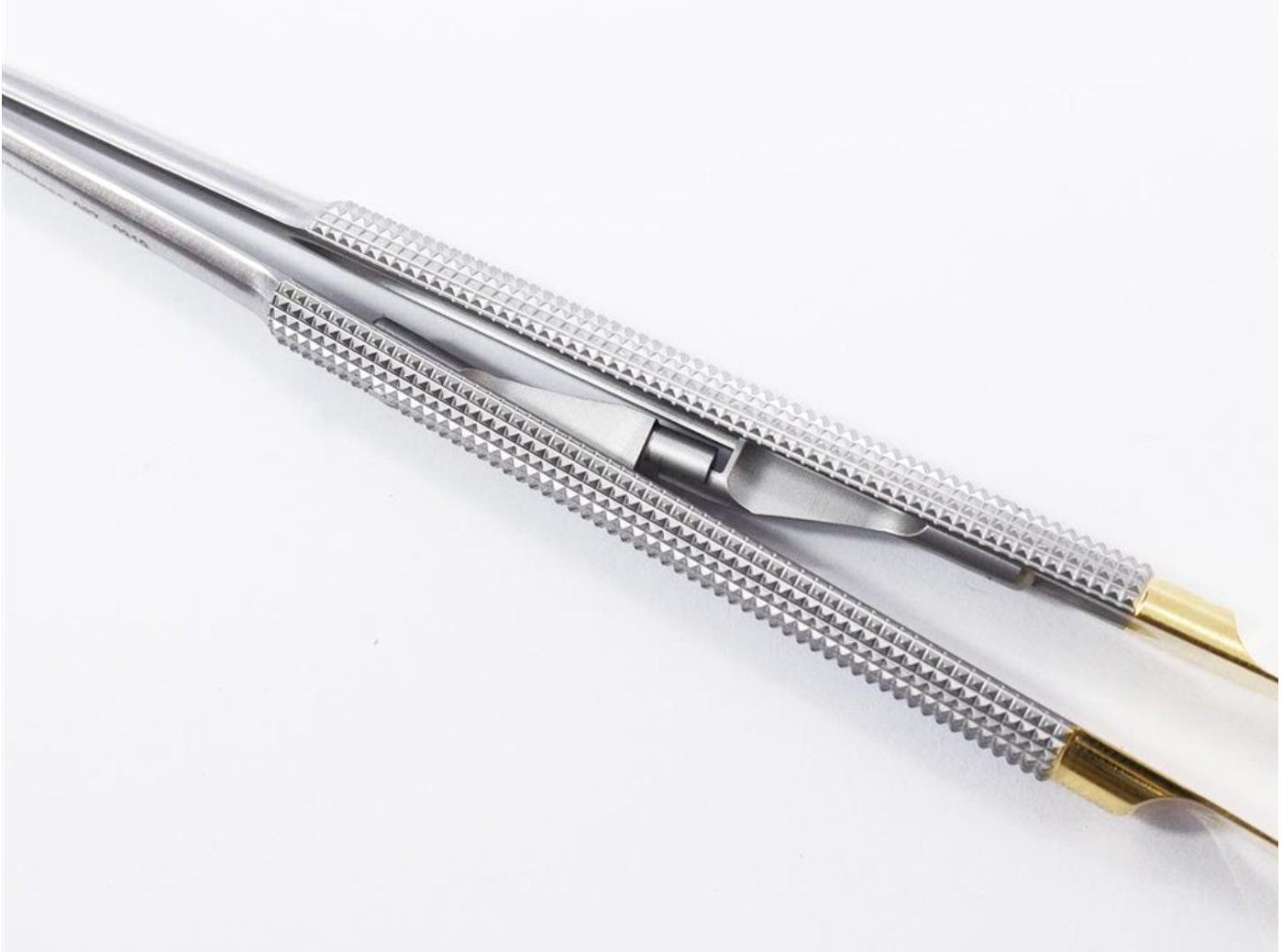 CASTRO VIEJO NEEDLE HOLDER HU-FRIEDY